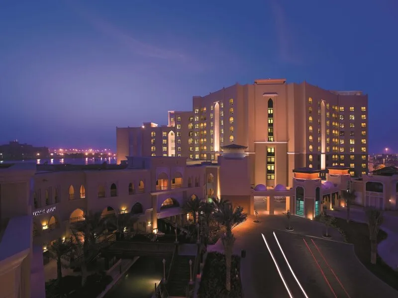 Traders Hotel Qaryat Al Beri · Anbieterbild von TUI