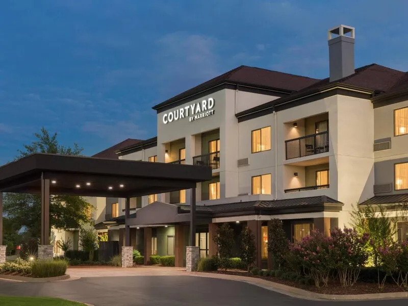 Courtyard Tulsa Central · Anbieterbild von TUI