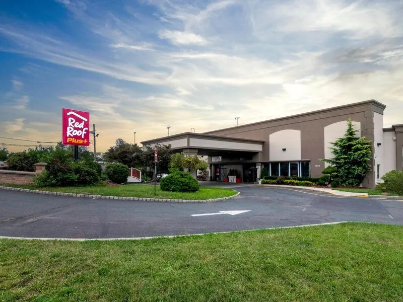 Red Roof PLUS+ Newark - Carteret · Anbieterbild von TUI