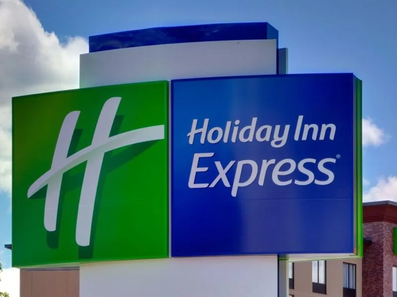Holiday Inn Express & Suites Chicago - Matteson · Anbieterbild von TUI