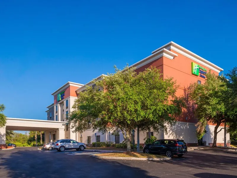 Holiday Inn Express Hotel & Suites Tampa - Anderson Road · Anbieterbild von TUI