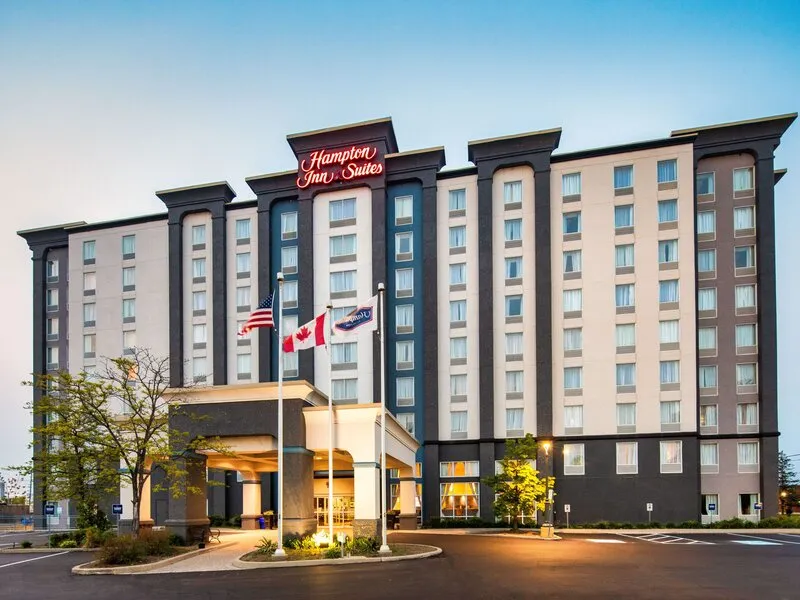Hampton Inn & Suites by Hilton Toronto Airport · Anbieterbild von TUI