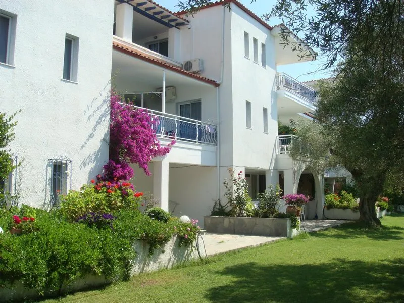 Xenios Faros Apartments · Anbieterbild von TUI