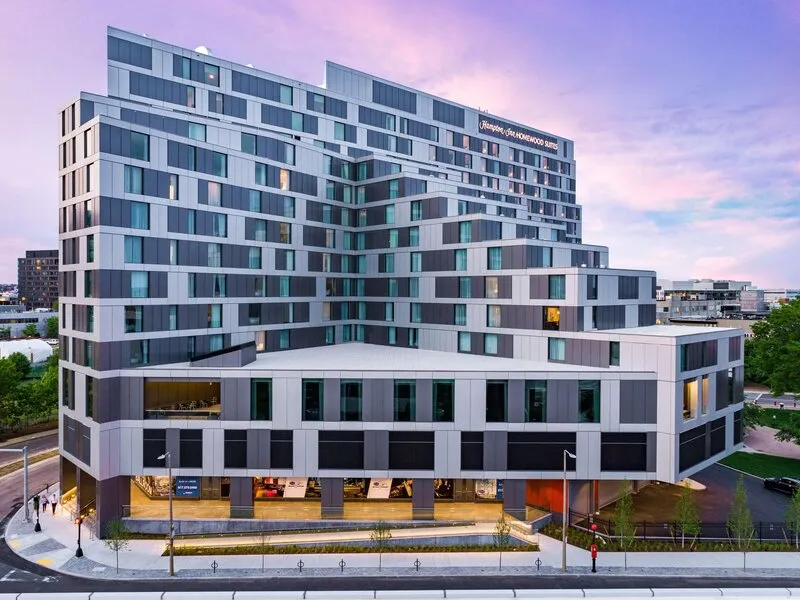 Hampton Inn Boston Seaport · Anbieterbild von TUI