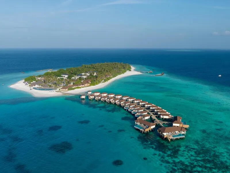 Avani+ Fares Maldives Resort · Anbieterbild von TUI