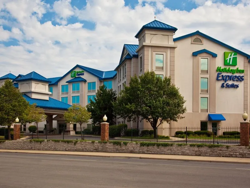 Holiday Inn Express & Suites Chicago-Midway Airport · Anbieterbild von TUI