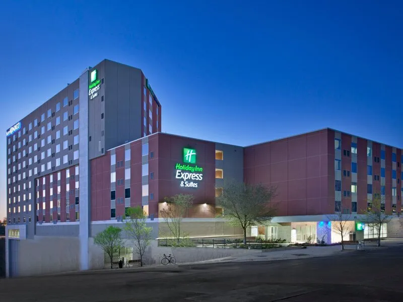 Holiday Inn Express & Suites Austin Downtown - University · Anbieterbild von TUI