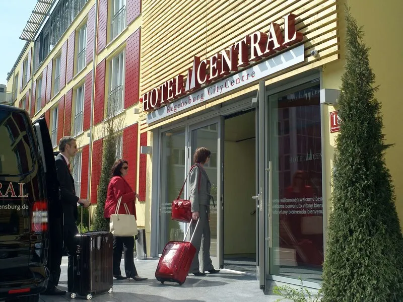 Central Regensburg · Anbieterbild von TUI