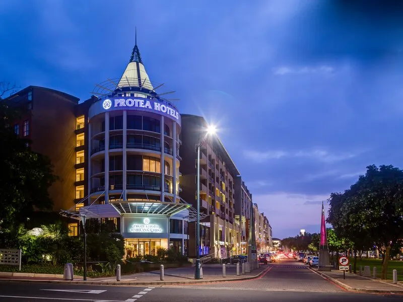 Protea Hotel Fire & Ice! Durban Umhlanga Ridge · Anbieterbild von TUI