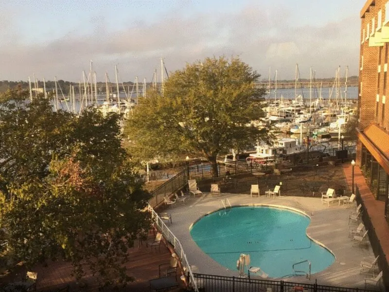 DoubleTree by Hilton Hotel New Bern Riverfront · Anbieterbild von TUI
