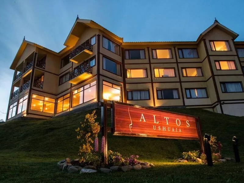 Altos Ushuaia Hotel · Anbieterbild von TUI