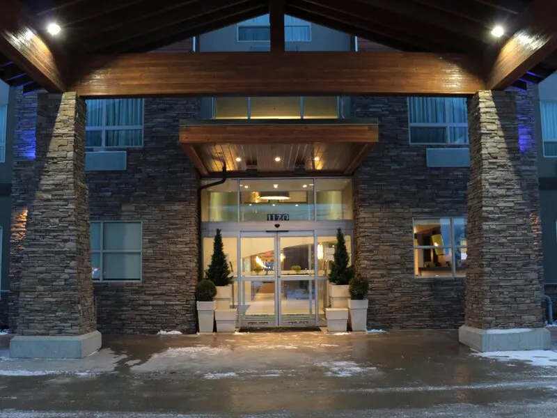Holiday Inn Express Golden-Kicking Horse · Anbieterbild von TUI