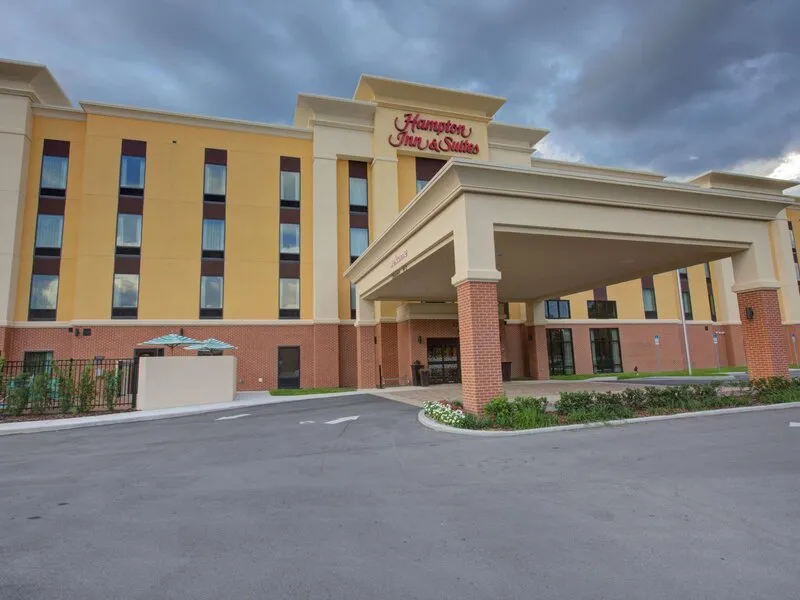 Hampton Inn & Suites Tampa Busch Gardens Area · Anbieterbild von TUI