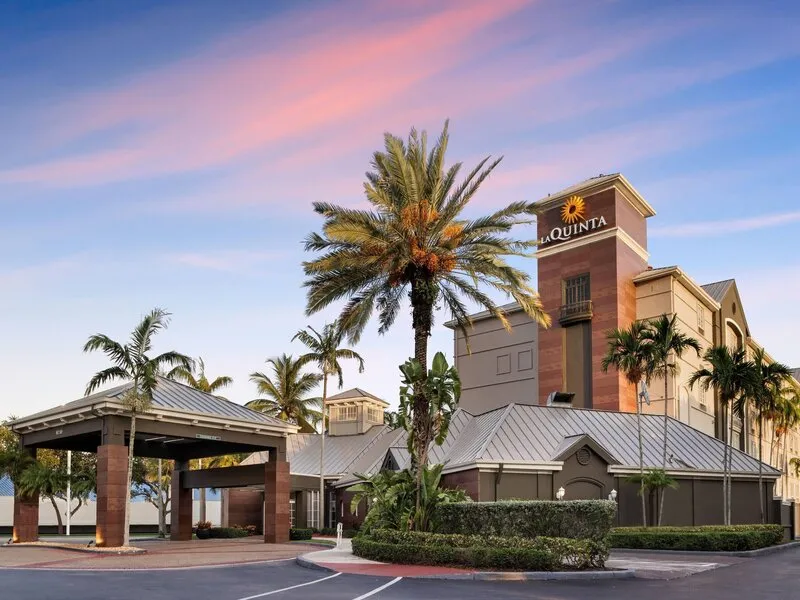 La Quinta Inn & Suites by Wyndham Miami Airport West · Anbieterbild von TUI