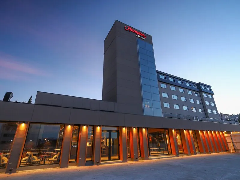Hampton By Hilton Bariloche · Anbieterbild von TUI