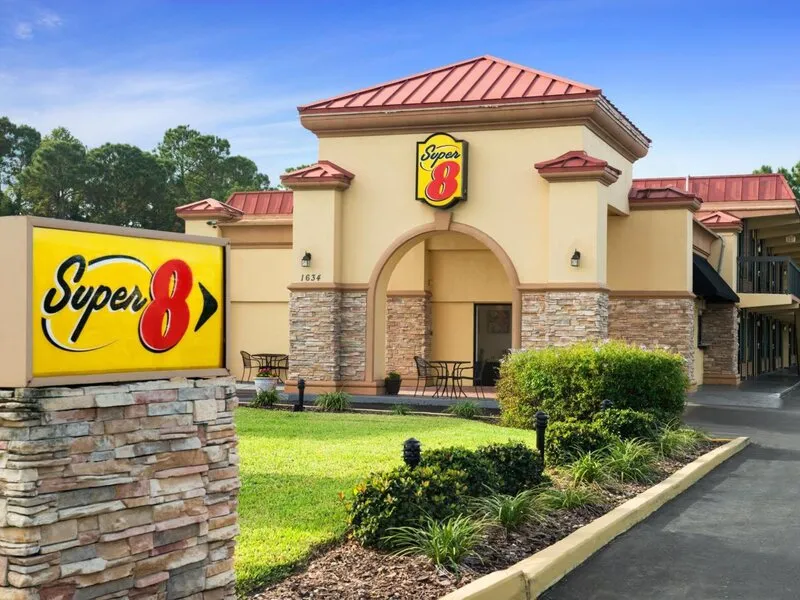 Super 8 by Wyndham Ormond Beach · Anbieterbild von TUI