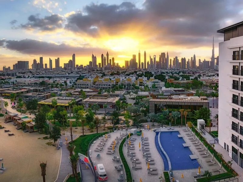 Rove La Mer Beach, Jumeirah · Anbieterbild von TUI