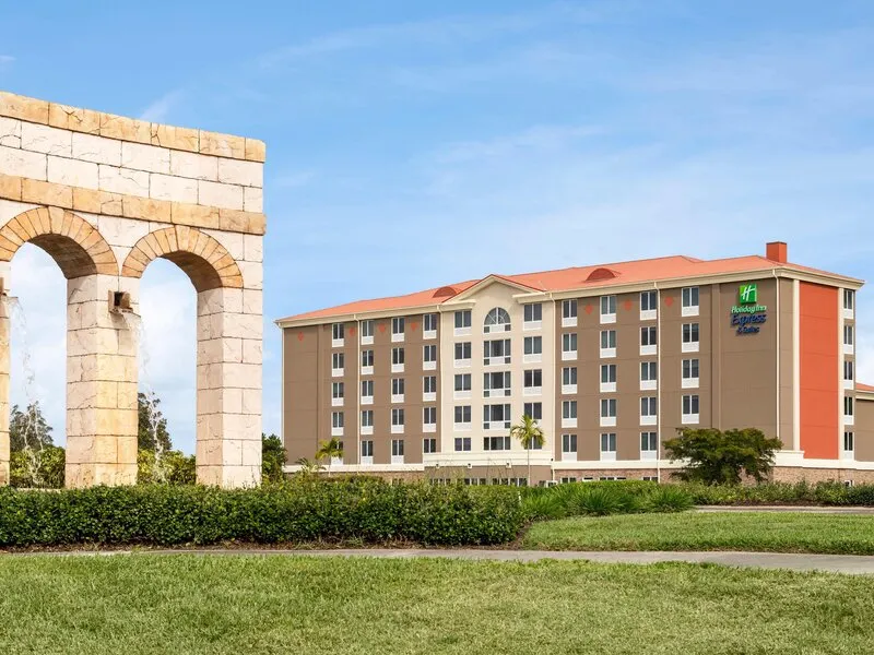 Holiday Inn Express & Suites - The Forum · Anbieterbild von TUI