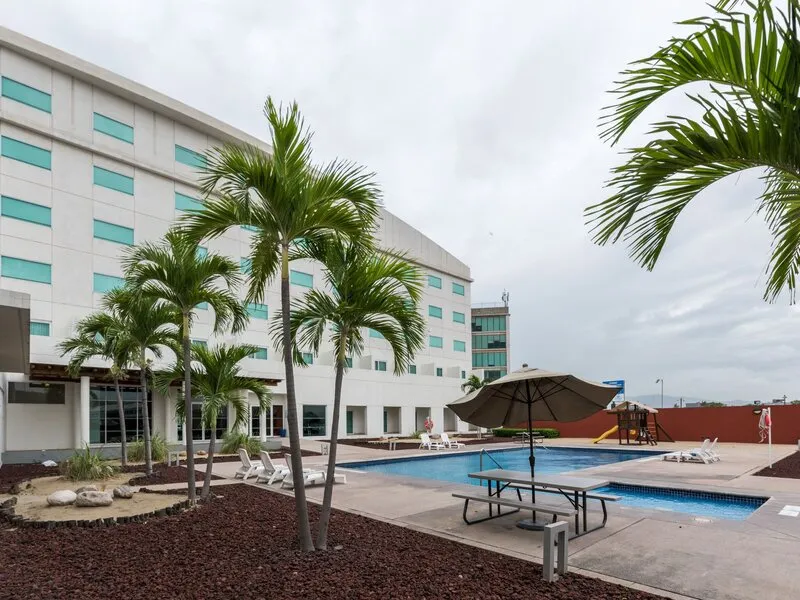 Holiday Inn Express Manzanillo · Anbieterbild von TUI