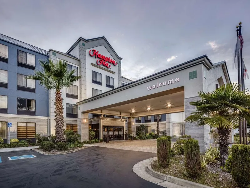 Hampton Inn San Francisco Airport · Anbieterbild von TUI