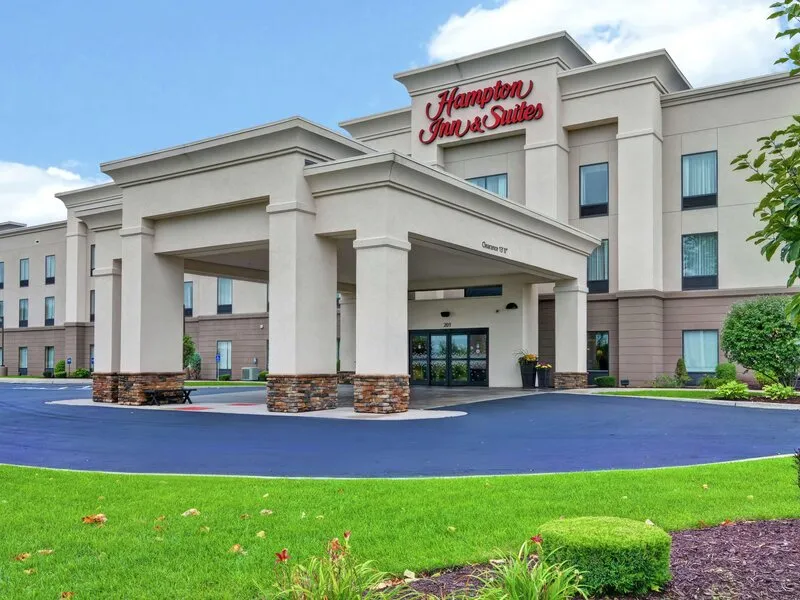Hampton Inn & Suites New Hartford · Anbieterbild von TUI