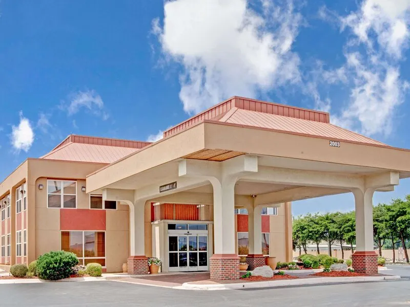 Ramada by Wyndham West Memphis · Anbieterbild von TUI