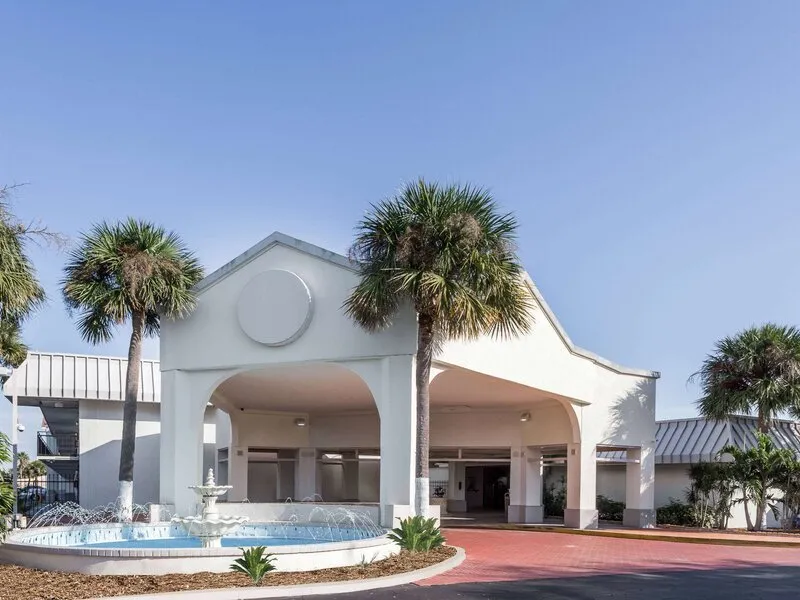 Days Inn by Wyndham St. Petersburg / Tampa Bay Area · Anbieterbild von TUI