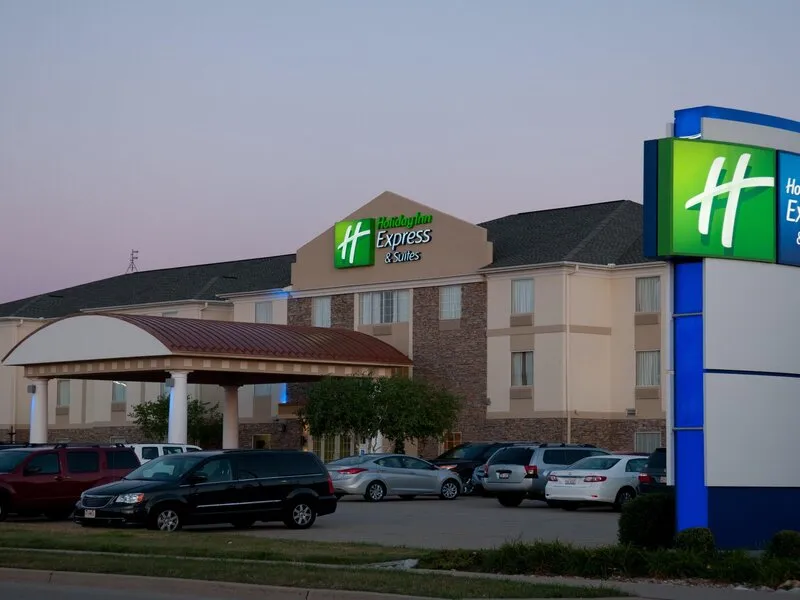 Holiday Inn Express Hotel & Suites Bloomington - Normal · Anbieterbild von TUI