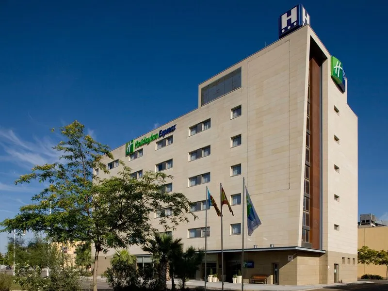 Holiday Inn Express Valencia Bonaire · Anbieterbild von TUI
