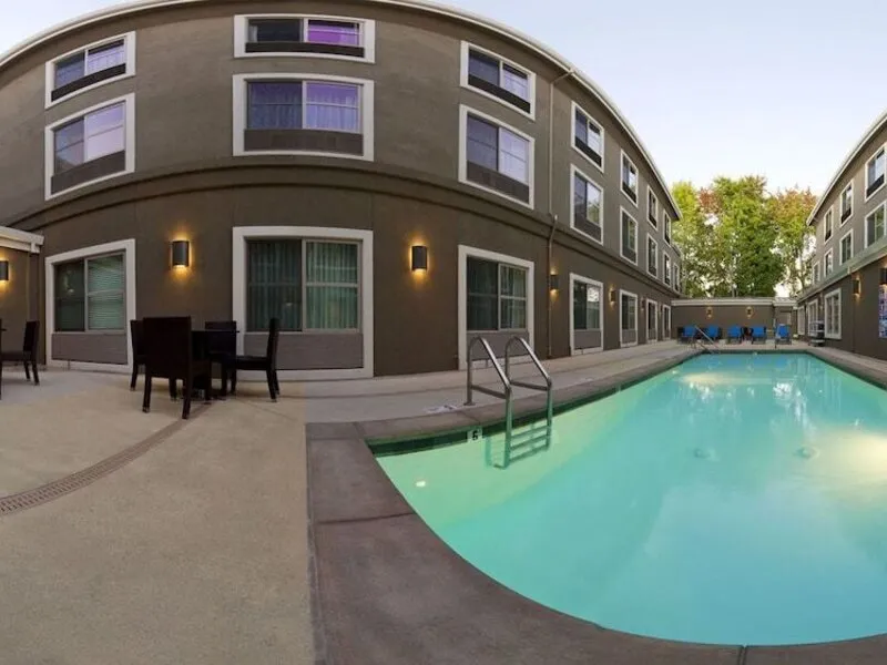 Holiday Inn Express & Suites Santa Cruz · Anbieterbild von TUI