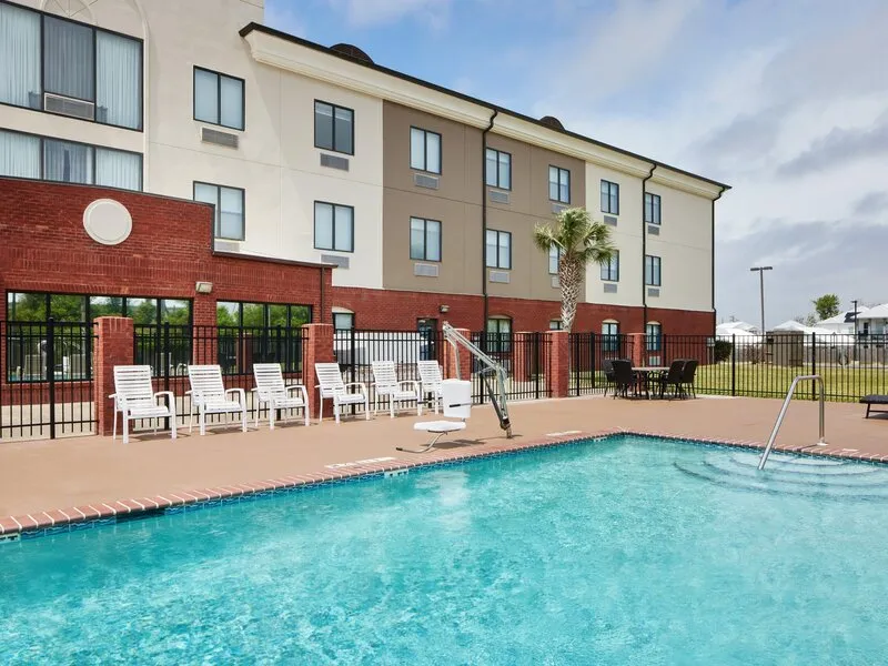 Holiday Inn Express Hotel & Suites Panama City-Tyndall · Anbieterbild von TUI