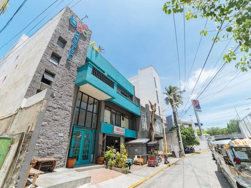 RedDoorz Plus @ Danlig Street, Makati · Anbieterbild von TUI