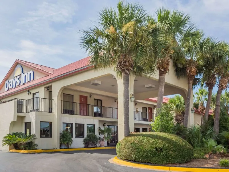 Days Inn by Wyndham Destin · Anbieterbild von TUI