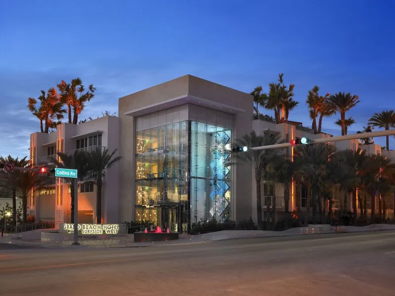 Grand Beach Hotel Surfside West · Anbieterbild von TUI