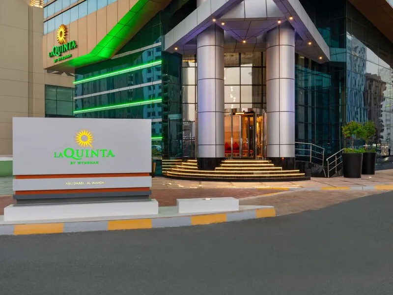 La Quinta by Wyndham Abu Dhabi Al Wahda · Anbieterbild von TUI