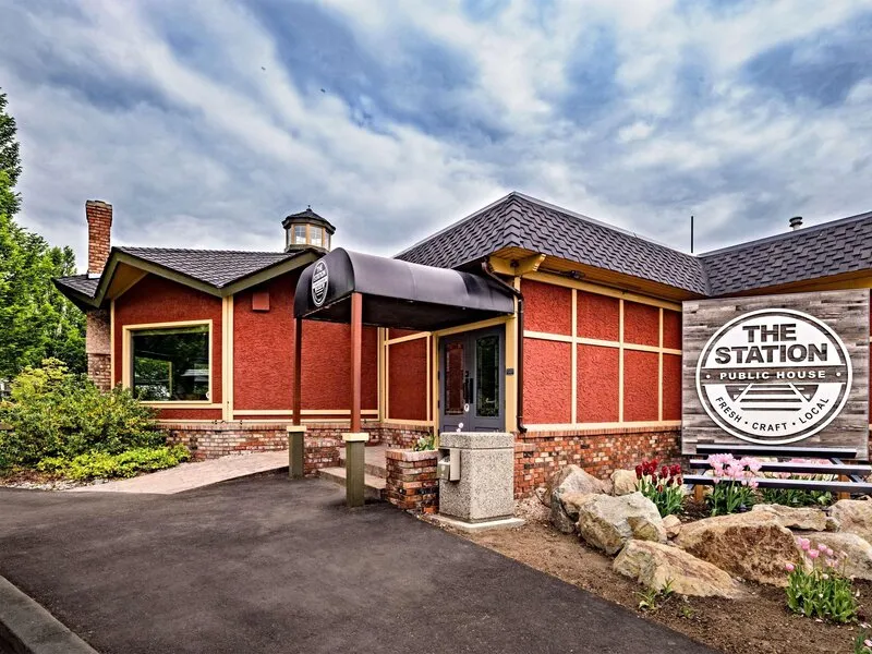 Ramada Inn & Suites Penticton · Anbieterbild von TUI
