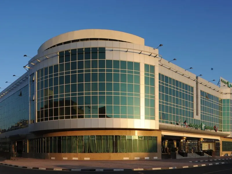 Sunday Hotel Holiday International Dubai · Anbieterbild von TUI