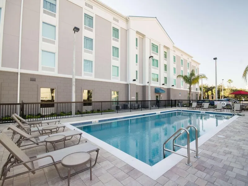 Hampton Inn & Suites Orlando at SeaWorld · Anbieterbild von TUI
