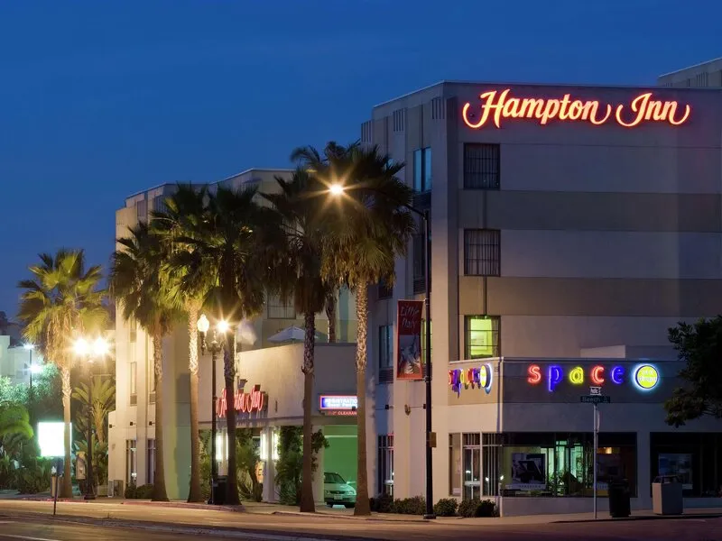 Hampton Inn San Diego Downtown · Anbieterbild von TUI
