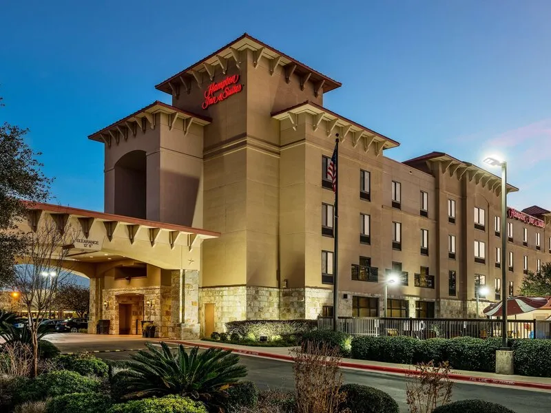 Hampton Inn & Suites San Marcos · Anbieterbild von TUI