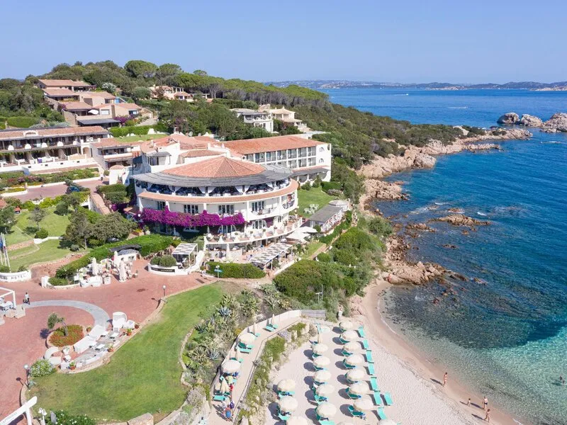 Club Hotel Baja Sardinia · Anbieterbild von TUI