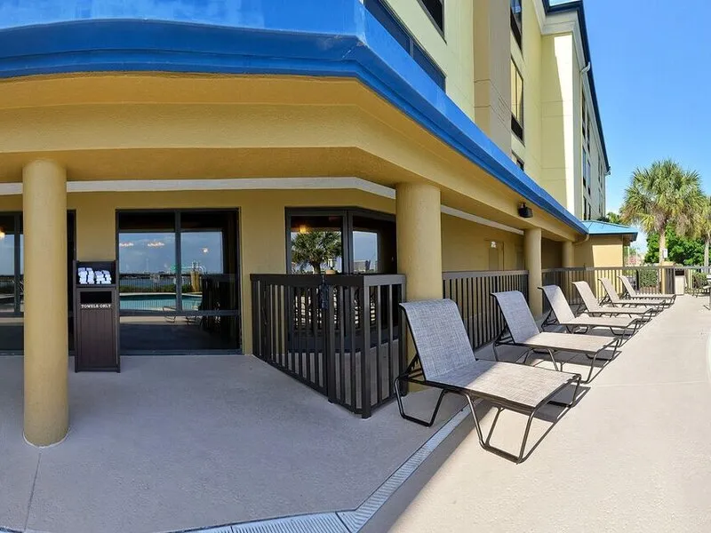Holiday Inn Express & Suites Tampa - Rocky Point Island · Anbieterbild von TUI