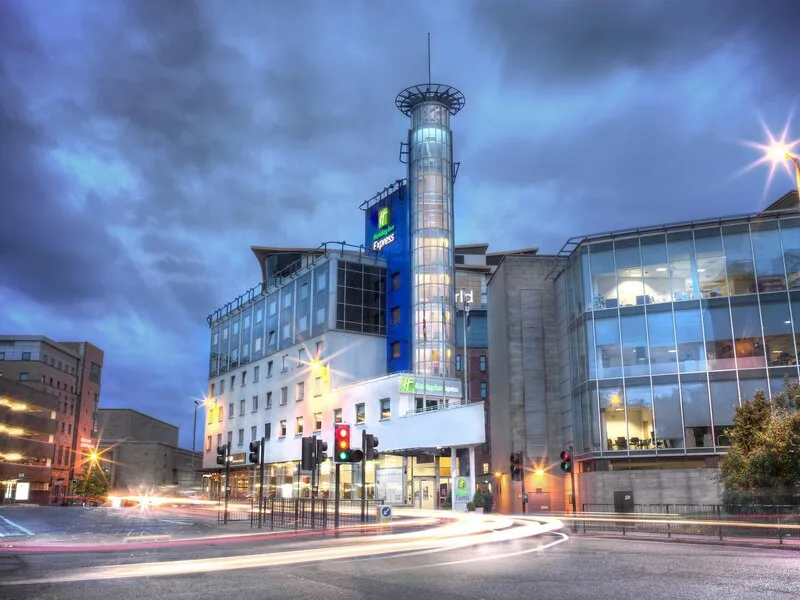 Holiday Inn Express Glasgow - City Center Theatreland · Anbieterbild von TUI