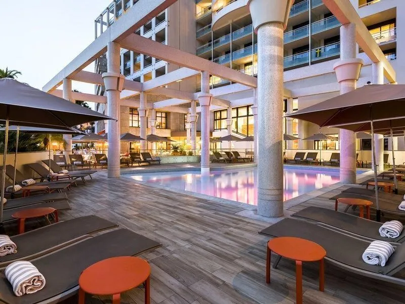 Hotel Marriott Riviera La Porte de Monaco · Anbieterbild von TUI