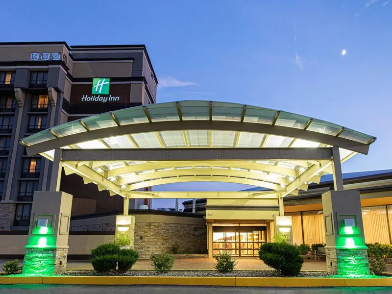 Holiday Inn Airport West Earth City · Anbieterbild von TUI