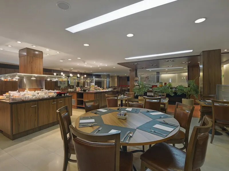 Hotel Deville Curitiba Batel · Anbieterbild von TUI