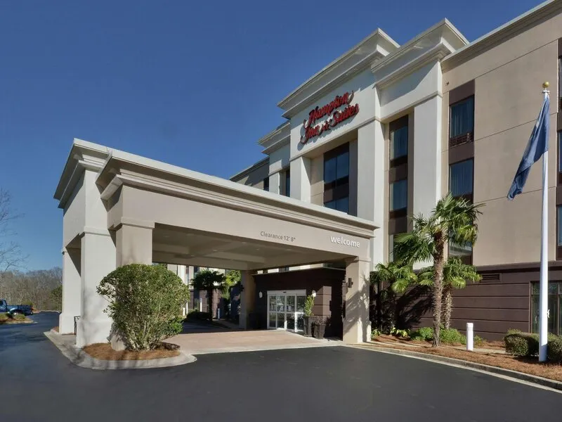 Hampton Inn & Suites Clinton · Anbieterbild von TUI