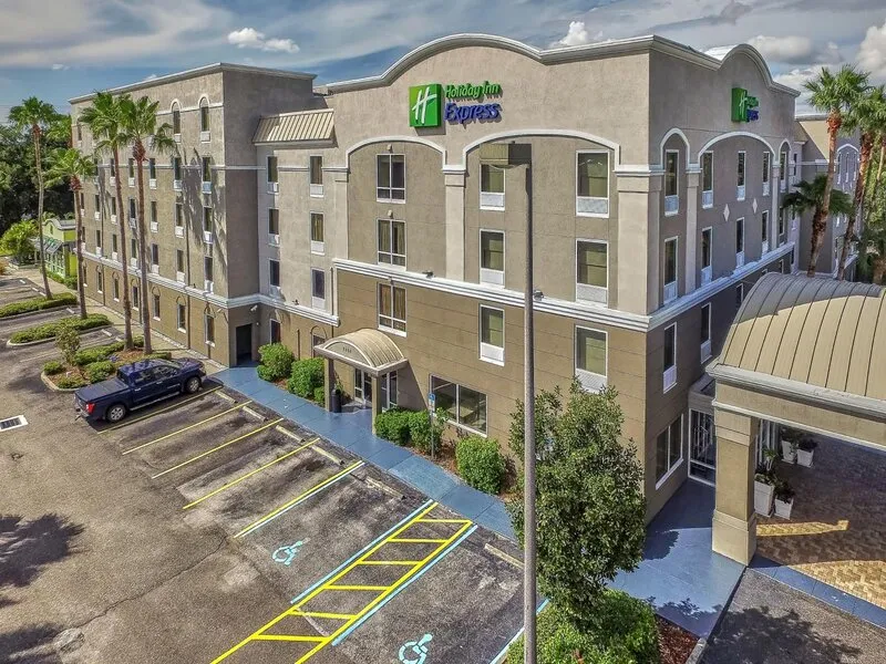 Holiday Inn Express & Suites Clearwater/Us 19 N · Anbieterbild von TUI