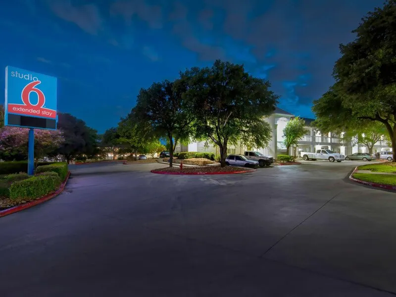 Studio 6 San Antonio - Six Flags · Anbieterbild von TUI