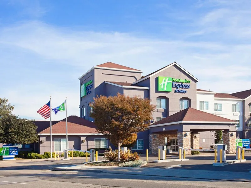 Holiday Inn Express Hotel & Suites Oakland Intl Airport · Anbieterbild von TUI